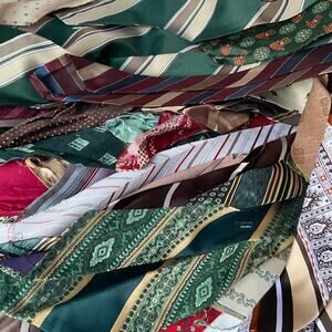 Lot Men's Ties Crafts Sewing Already Cut Open Almost 4 Pounds Of Silk Craft